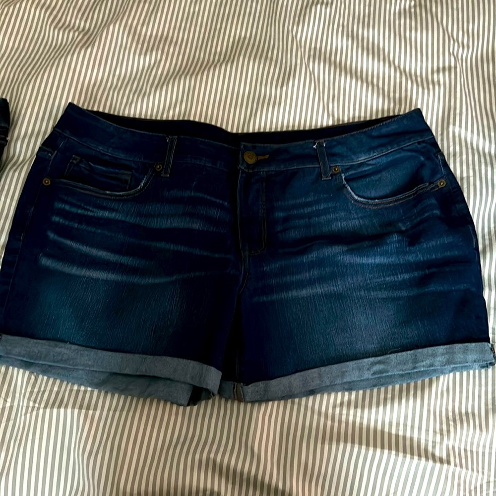 Jean Shorts Plus NWOT